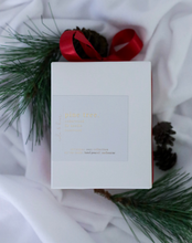 Load image into Gallery viewer, Pine tree soy wax candle 270g *CHRISTMAS 2025 LIMITED EDITION*
